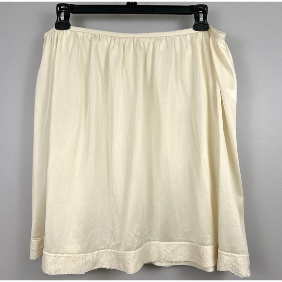 Vintage Luxer Dame Half Slip Skirt Plus Size 52-54 ILGWU Union Cream Ivory Nylon - Picture 1 of 6